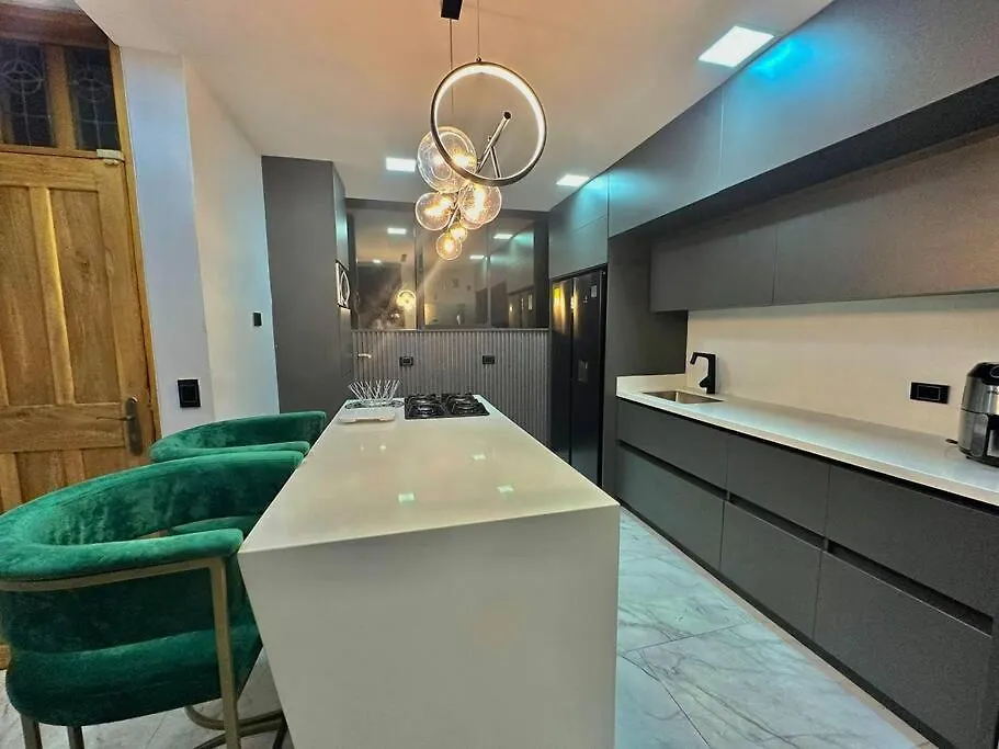 Вилла Mansion Moderna Poblado-Piscina- Медельин 0*,  Колумбия