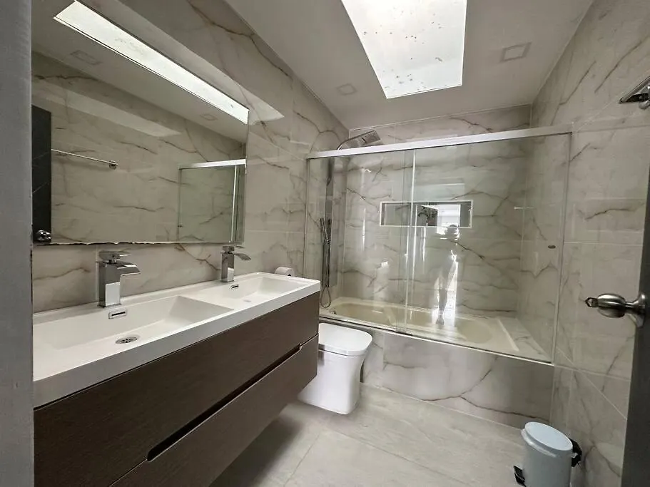Вилла Mansion Moderna Poblado-Piscina- Медельин 0*,  Колумбия