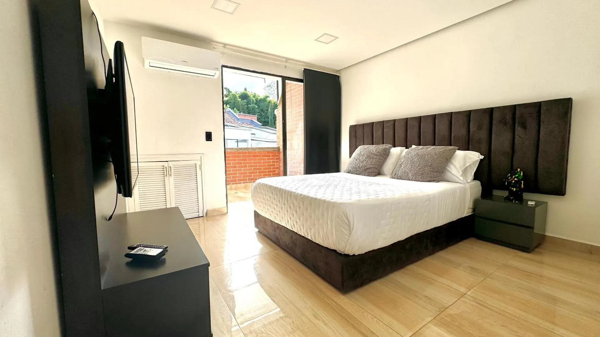 Вилла Mansion Moderna Poblado-Piscina- Медельин