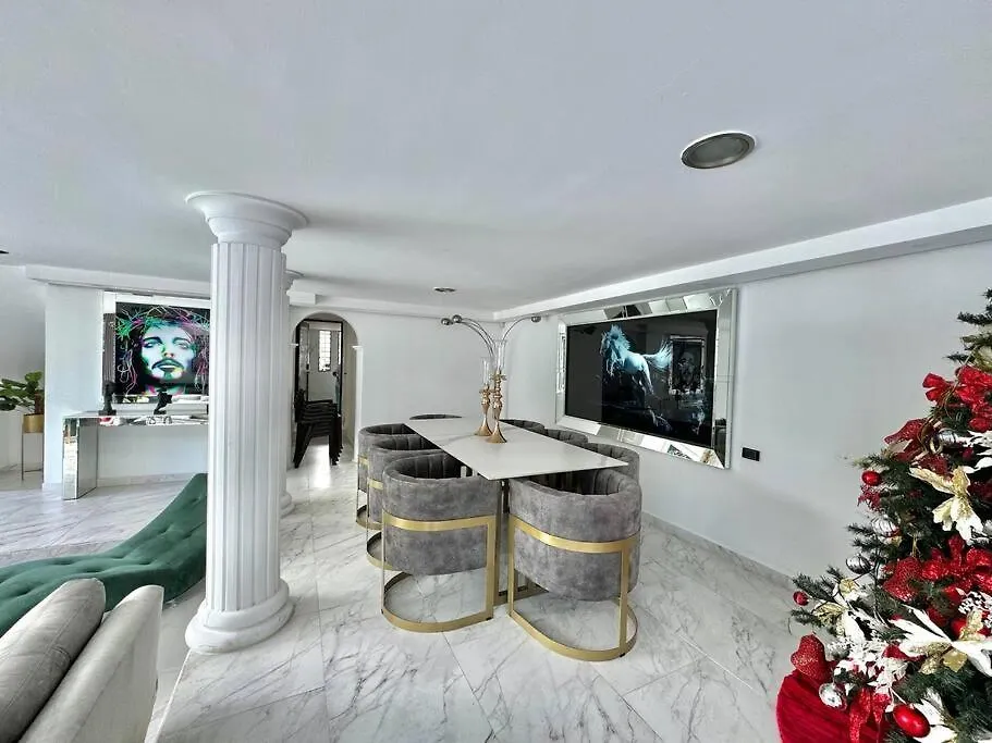 메딜린 Mansion Moderna Poblado-Piscina- 빌라